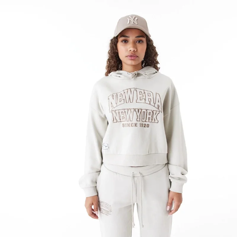Graphic - printed men hoodie with anime motifs for otaku fans New Era Arch Wordmark Stone Womens Crop Pullover Hoodie