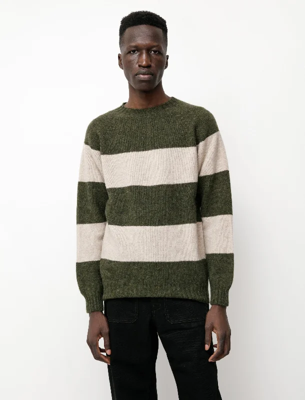 V - neck men's knit tops for a more stylish appearanceBlock Stripe Shetland Sweater Pine Oatmilk V - neck men's knit tops for a more stylish appearanceBlock Stripe Shetland Sweater Pine Oatmilk
