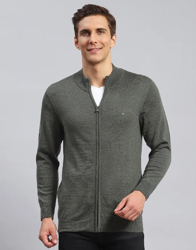 Tall Men's Button - Down Sweater in Mustard Yellow for a Pop of Color in SpringMen Olive Solid Stand Collar Full Sleeve Pullover