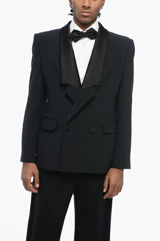 Men coats with a contrasting trim for a fashion - forward aestheticAlexander Mcqueen Double-Breasted Wool Blazer With Satin Lapel Men coats with a contrasting trim for a fashion - forward aestheticAlexander Mcqueen Double-Breasted Wool Blazer With Satin Lapel