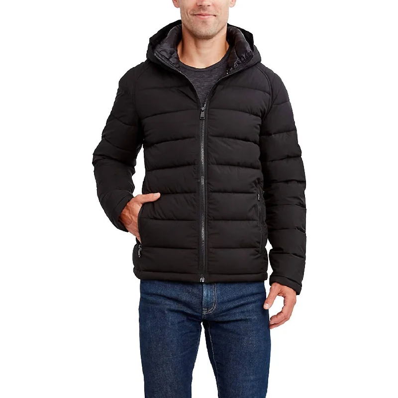Camouflage men coats for outdoor enthusiasts and huntersMen's Lightweight Hooded Puffer Jacket In Black Camouflage men coats for outdoor enthusiasts and huntersMen's Lightweight Hooded Puffer Jacket In Black