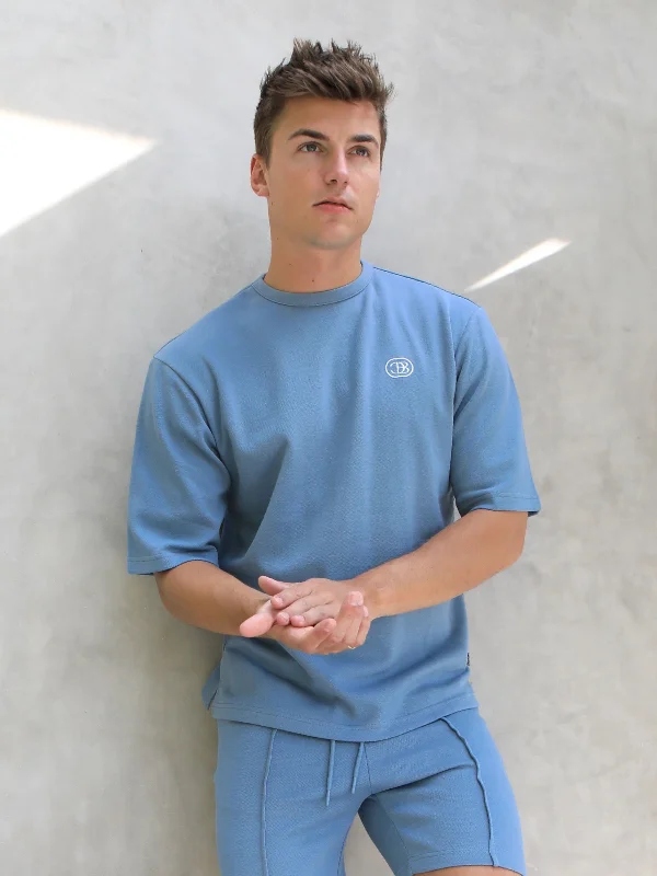 Men's thermal t - shirts with a high - neck design for cold weatherIcon Oversized T-Shirt - Light Blue
