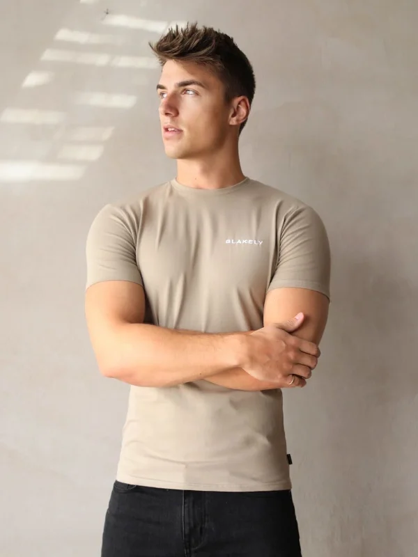 Men's plus - size pocket t - shirts with a classic lookSeries T-Shirt - Washed Khaki