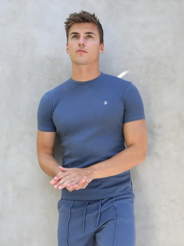 Men's thermal t - shirts with a high - neck design for cold weatherVerona Slim T-Shirt - Navy