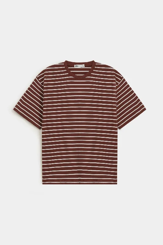 Men's plus - size pocket t - shirts with a classic lookStriped T-shirt