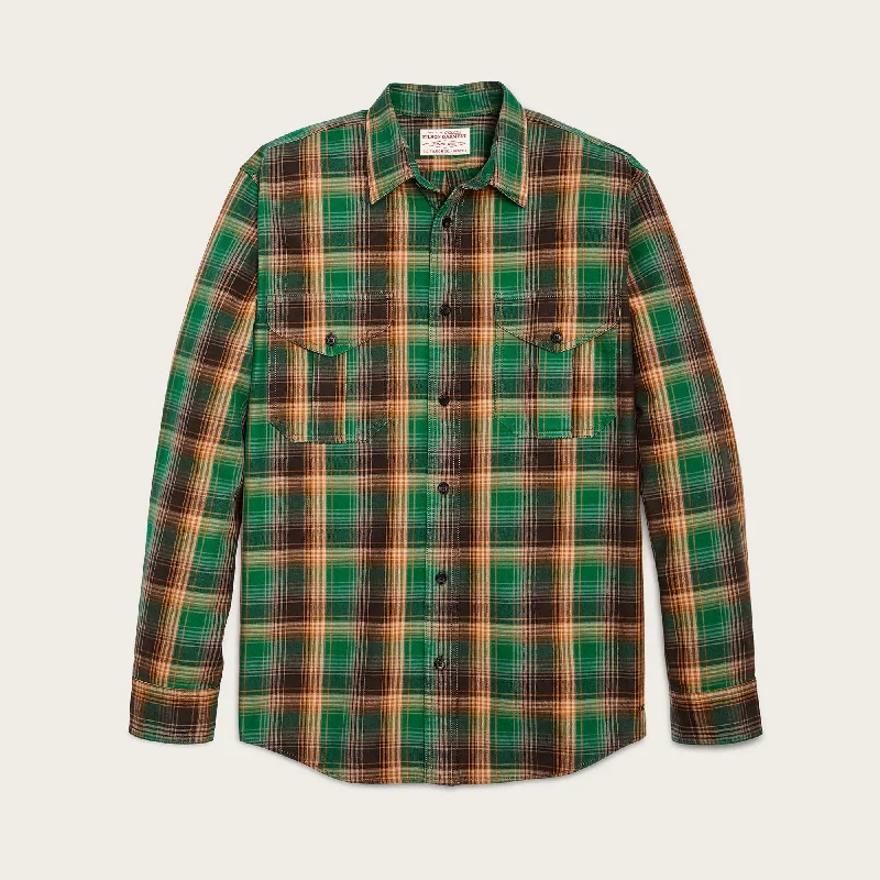 Men's long sleeve flannel plaid shirts with a classic rustic lookLIGHTWEIGHT ALASKAN GUIDE SHIRT Men's long sleeve flannel plaid shirts with a classic rustic lookLIGHTWEIGHT ALASKAN GUIDE SHIRT