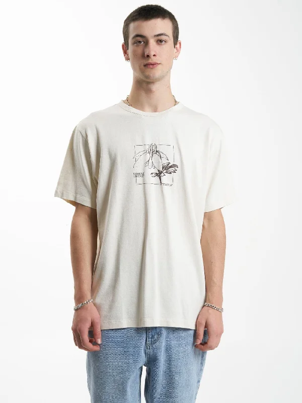 Hemp Experience Merch Fit Tee - Unbleached