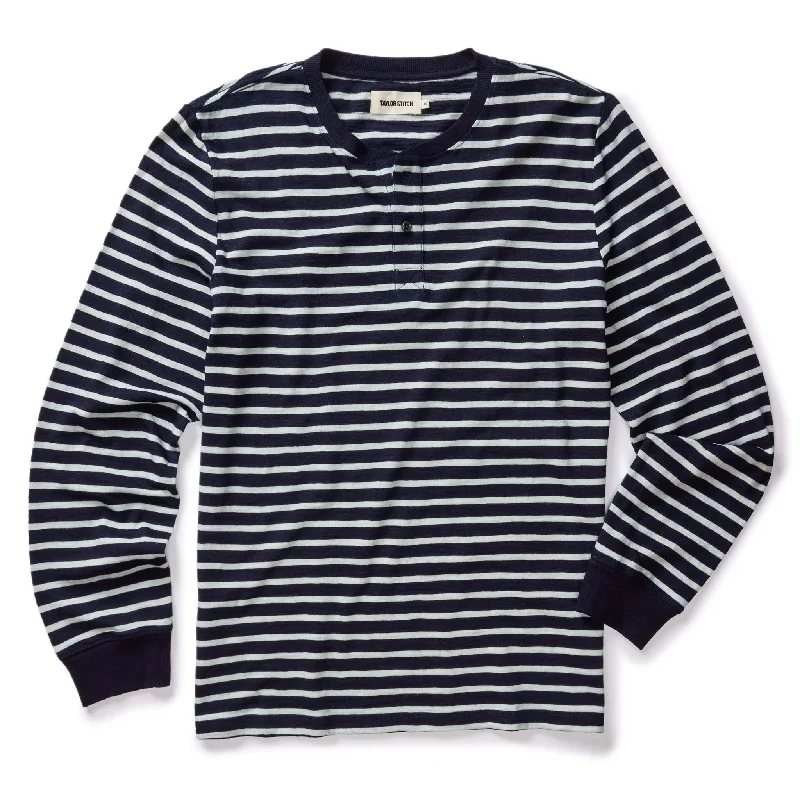 Men's UV - protected polo shirts for outdoor gardeningThe Organic Cotton Henley in Rinsed Indigo Stripe Men's UV - protected polo shirts for outdoor gardeningThe Organic Cotton Henley in Rinsed Indigo Stripe