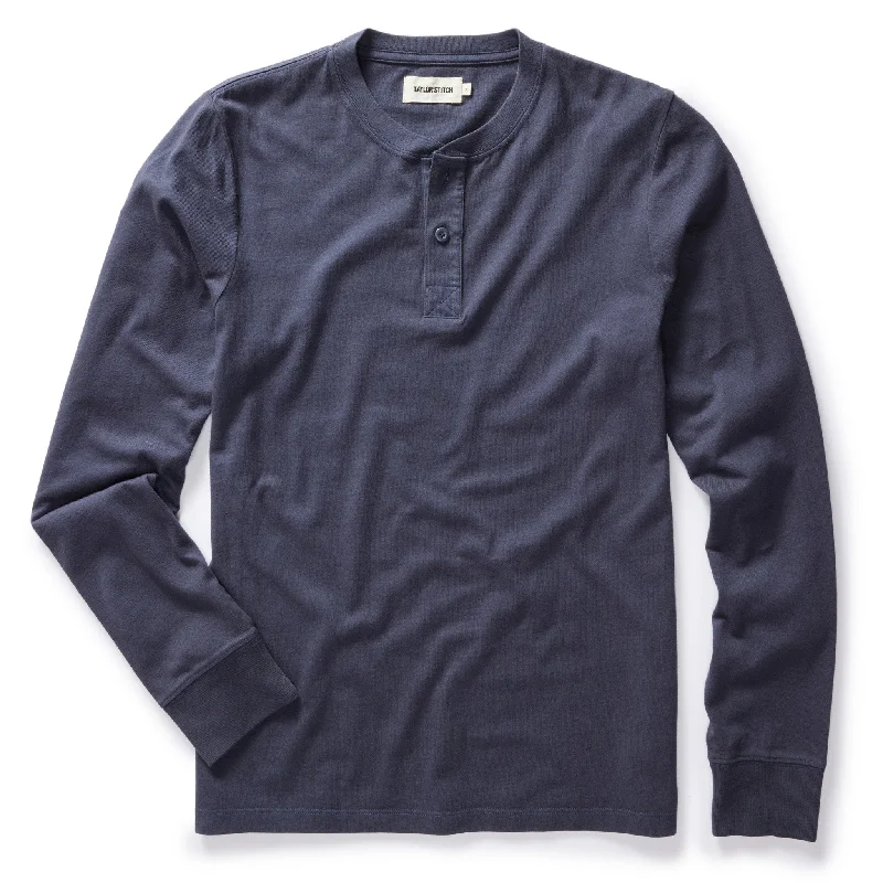 Men's budget - friendly basic polo shirts in multiple colorsThe Organic Cotton Henley in Navy Men's budget - friendly basic polo shirts in multiple colorsThe Organic Cotton Henley in Navy