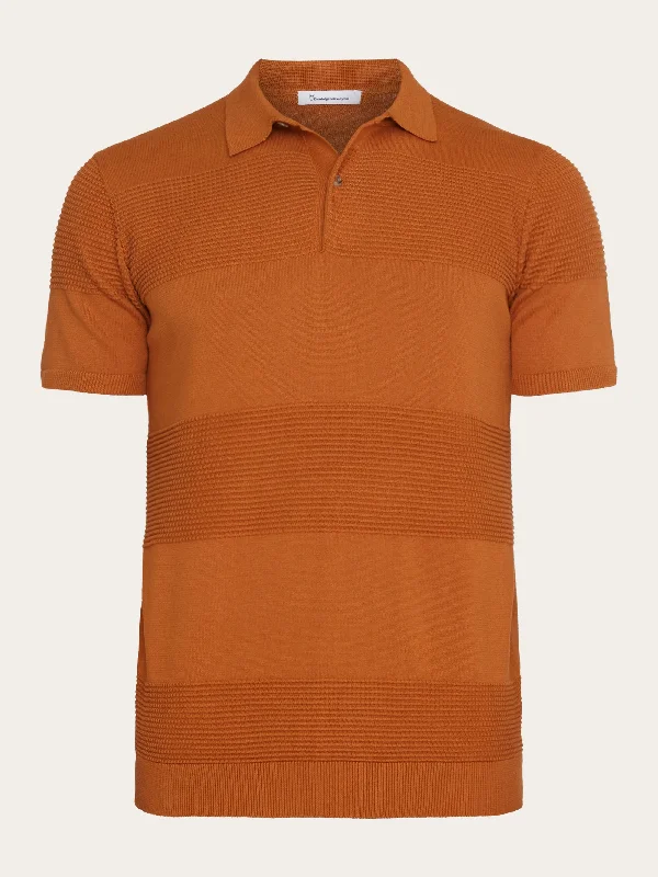 Men's formal - style silk blend polo shirts for special occasionsRegular pattern knitted short sleeved polo - GOTS/Vegan - Leather Brown Men's formal - style silk blend polo shirts for special occasionsRegular pattern knitted short sleeved polo - GOTS/Vegan - Leather Brown