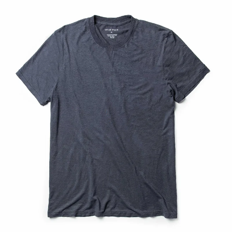 Men's UV - protected polo shirts for outdoor gardeningThe Cotton Hemp Tee in Navy