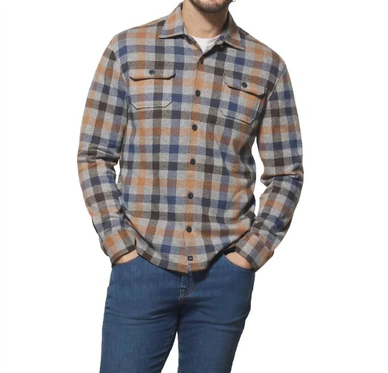 Men's long - sleeve henley t - shirts with button - down plackets2 Front Pocket Long Sleeve Shirt In Light Gray
