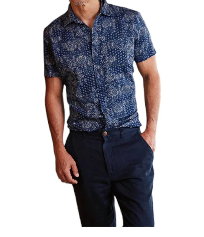 Men's plus - size pocket t - shirts with a classic lookBedford Textured Printed Shirt In Navy Bandana