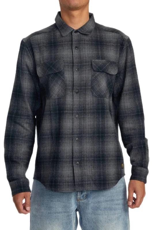 Men's short - sleeve linen t - shirts for summer beach outingsDayshift Flannel Shirt In Black