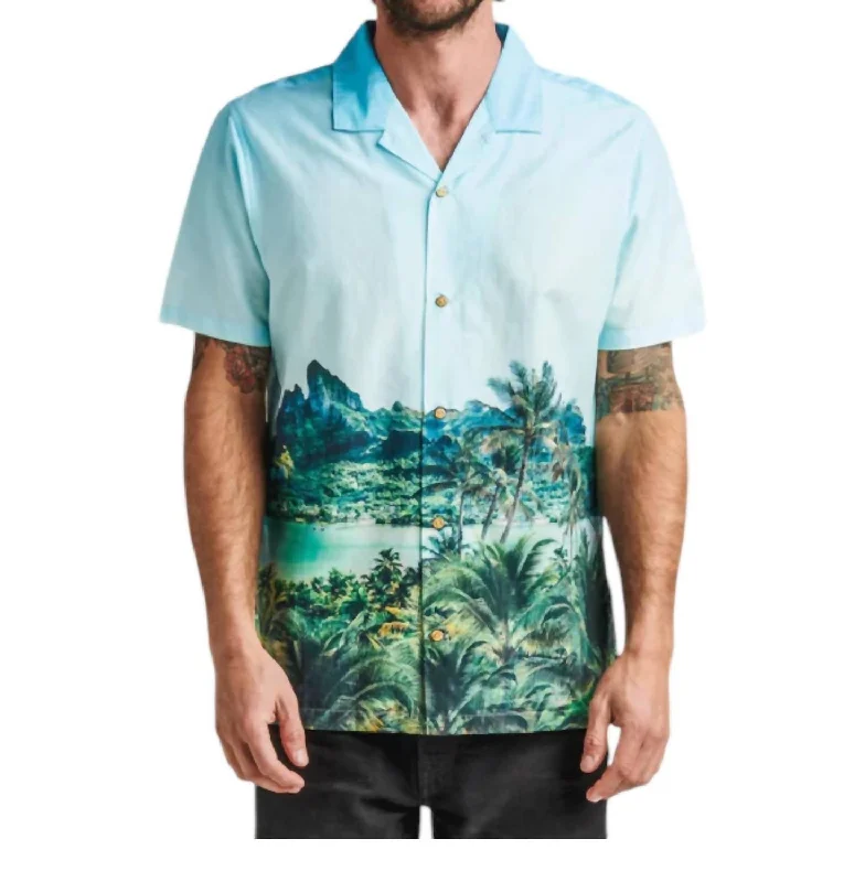 Men's moisture - wicking athletic t - shirts for intense workoutsGonzo Camp Collar Shirt In Otemanu Light Blue