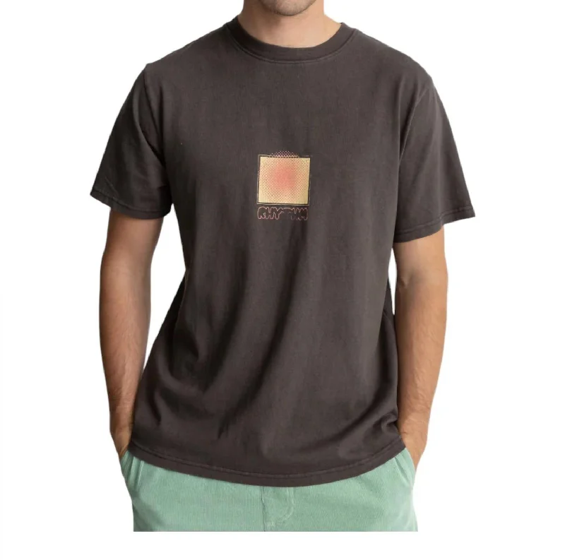 Men's mock - neck t - shirts with a modern and sleek styleHalos Vintage Short Sleeve T-Shirt In Vintage Black