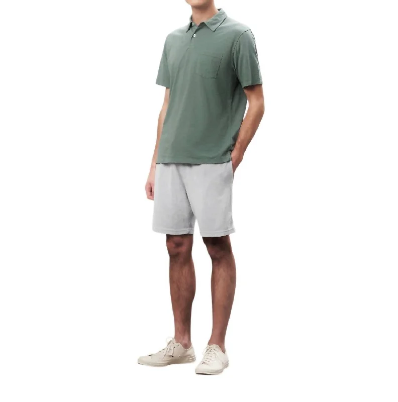 Men's polo t - shirts with a contrast collar for a preppy lookJersey Polo In Olive