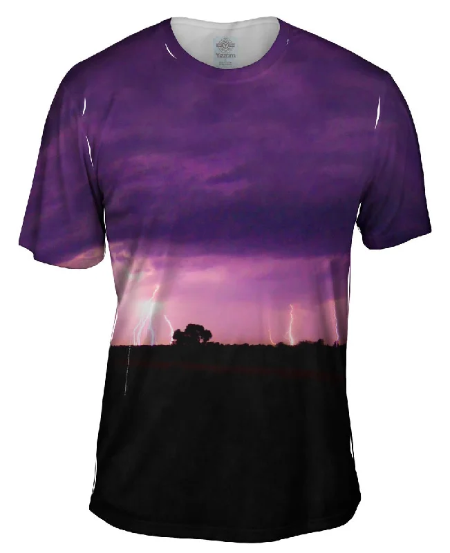 Men's organic cotton crew - neck t - shirts for everyday comfortLightning Horizon