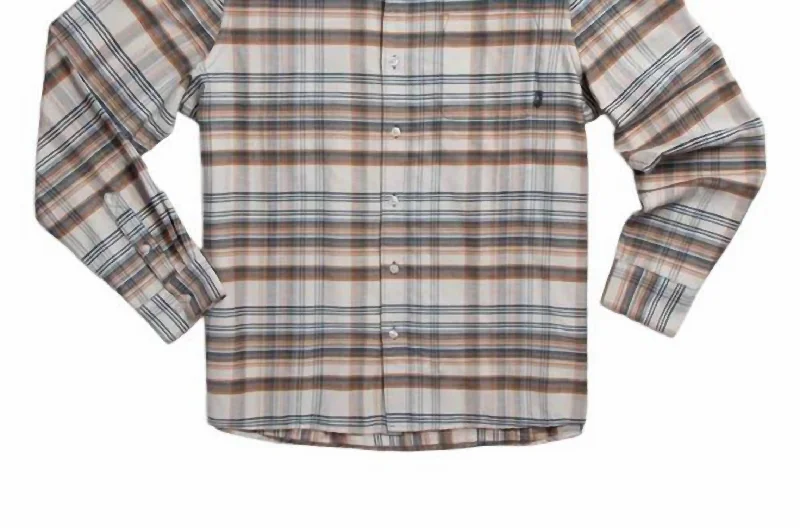 Men's ribbed t - shirts with a textured finish for added styleMen's Rad Plaid Long Sleeve Shirt In Leaf Plaid