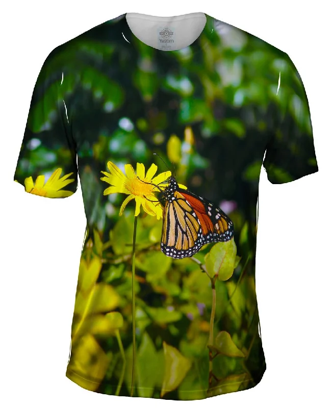 Men's v - neck muscle t - shirts for a body - building aestheticMonarch Daisy Butterfly Men's v - neck muscle t - shirts for a body - building aestheticMonarch Daisy Butterfly