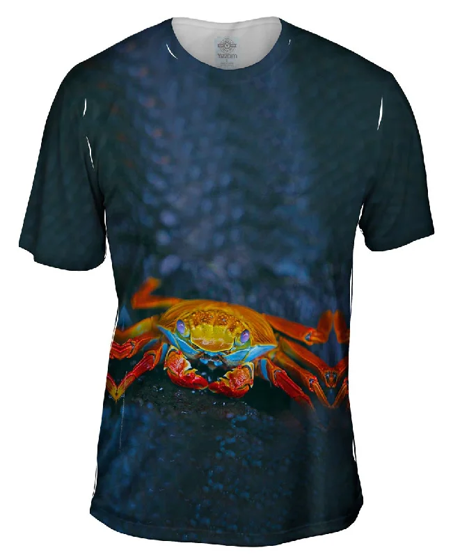 Men's distressed denim - look t - shirts with a rugged appealNeon Foot Crab