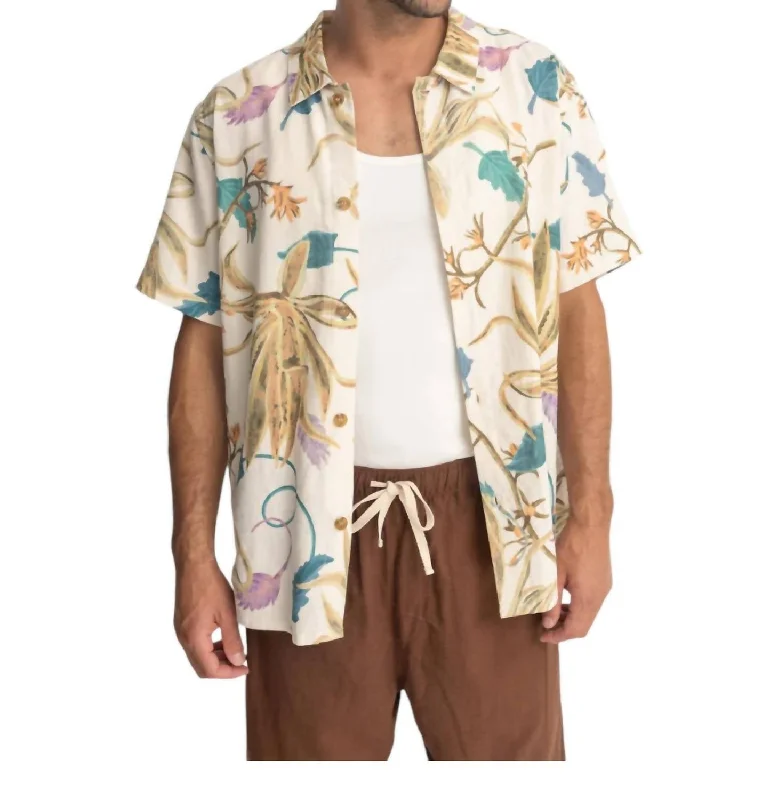 Men's antimicrobial t - shirts for odor - free freshness during travelOasis Short Sleeve Button Up Shirt In Natural