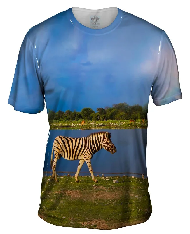 Men's short - sleeve linen t - shirts for summer beach outingsOMG Laughing Giraffe Rainbow