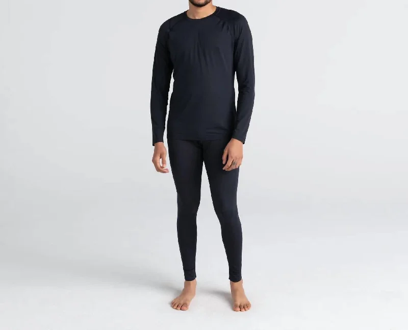 Men's organic cotton crew - neck t - shirts for everyday comfortQuest Quick Dry Mesh Crew Top In Black