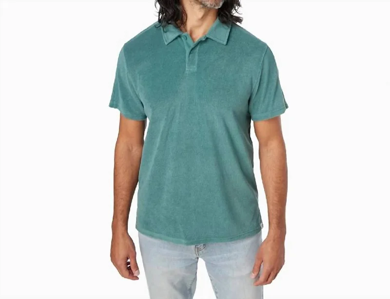 Men's distressed denim - look t - shirts with a rugged appealRavello Terry Polo Shirt In Seapine Green