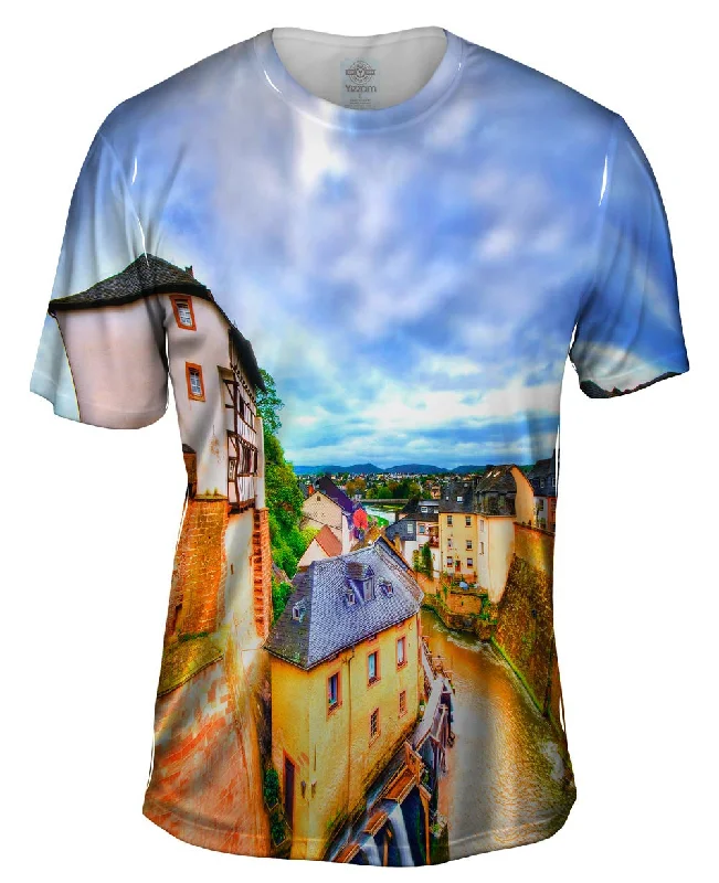 Men's distressed denim - look t - shirts with a rugged appealSaarburg River Views