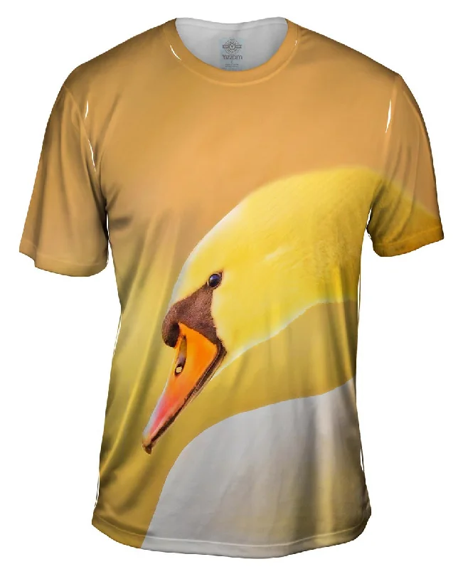 Men's short - sleeve linen t - shirts for summer beach outingsSwan Natural Beauty