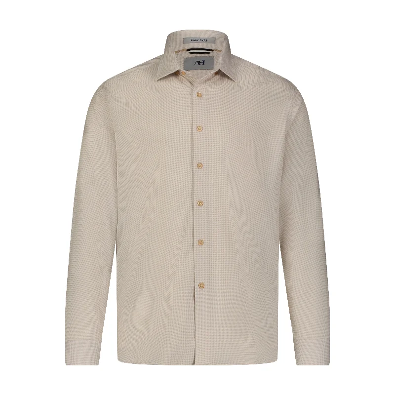 Men's ribbed t - shirts with a textured finish for added styleWhite Sand Mini Geo Print Hidden Button Down Long Sleeve Shirt Men's ribbed t - shirts with a textured finish for added styleWhite Sand Mini Geo Print Hidden Button Down Long Sleeve Shirt